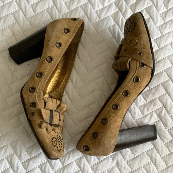 Dolce &amp; Gabbana vintage Suede square toed pumps, 39