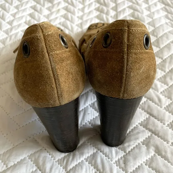 Dolce &amp; Gabbana vintage Suede square toed pumps, 39
