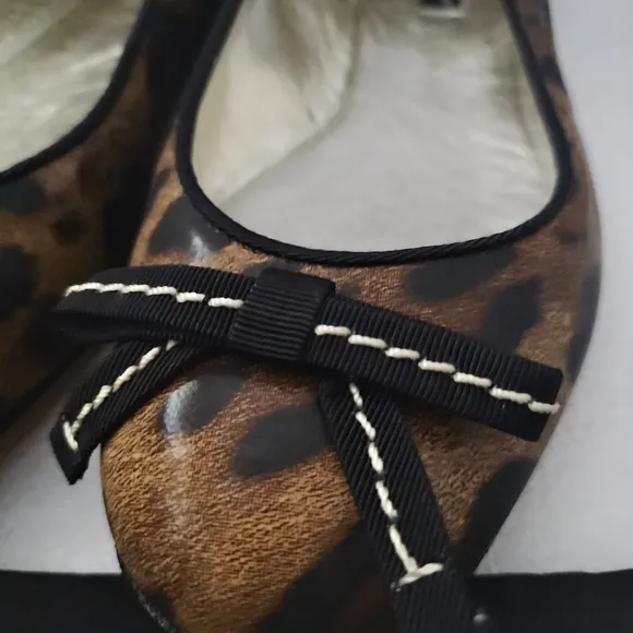 DOLCE GABBANA NEW ANIMAL PRINT FLATS
