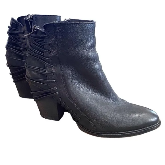 Dolce Vita Women’s Black Leather Ankle Boots Size 8.5