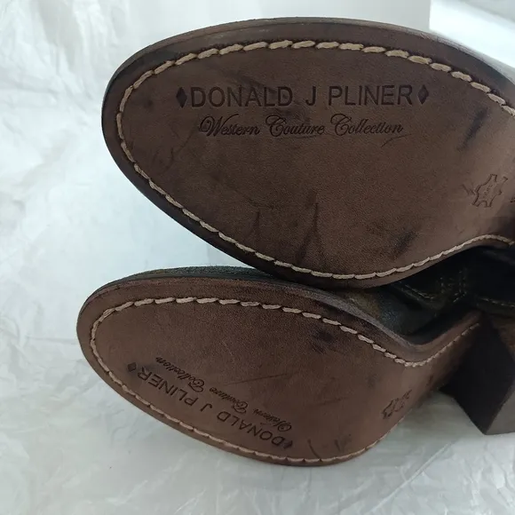 Donald J Pliner Devi 3 Suede distressed Tall Boots size  5 new display