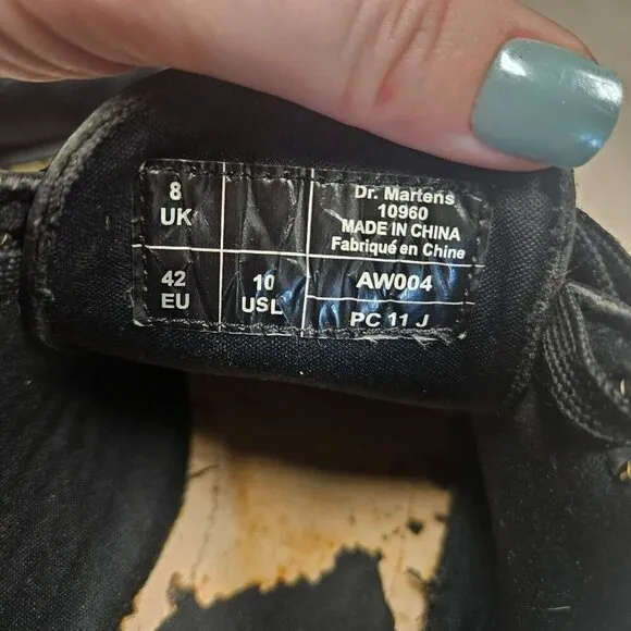 Dr. Martens 10960 Black Leather Oxford Platform Cap Toe Shoes Womens Size 10
