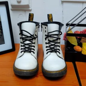 ⭐🥾Dr Martens Boots (Kids, Size 2. Bought at Nordstrom)