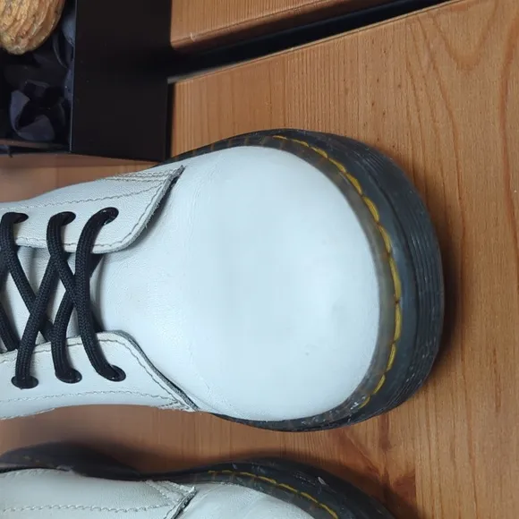 ⭐🥾Dr Martens Boots (Kids, Size 2. Bought at Nordstrom)