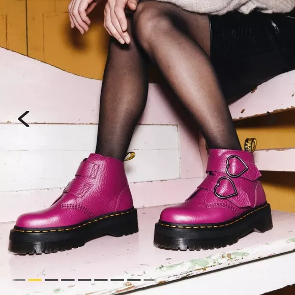 Dr Martens Fuschia Devon Heart Platform Boots Size 9