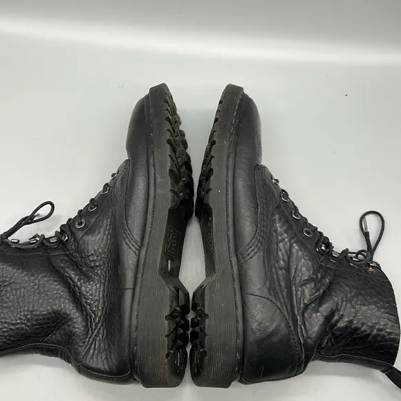 Dr. Martens Hadley blacked out combat boots, men’s size 9.