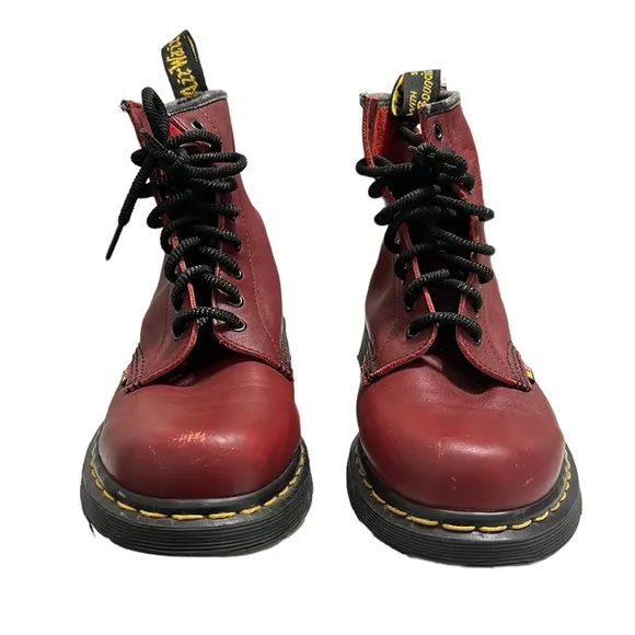 Dr. Martens Leather Boots Men’s Size 7
