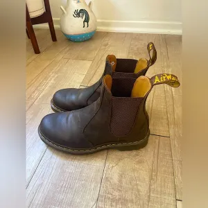 Dr. Martens The Original Brown Chelsea Boots Women’s US 8 / Men’s 7