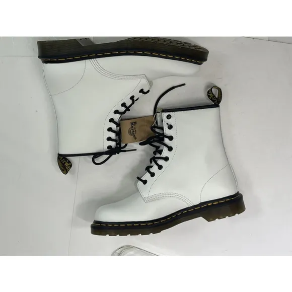 Dr Martens Womens White Combat Boots Women Size 10 Leather Black 8-Eye NWOB