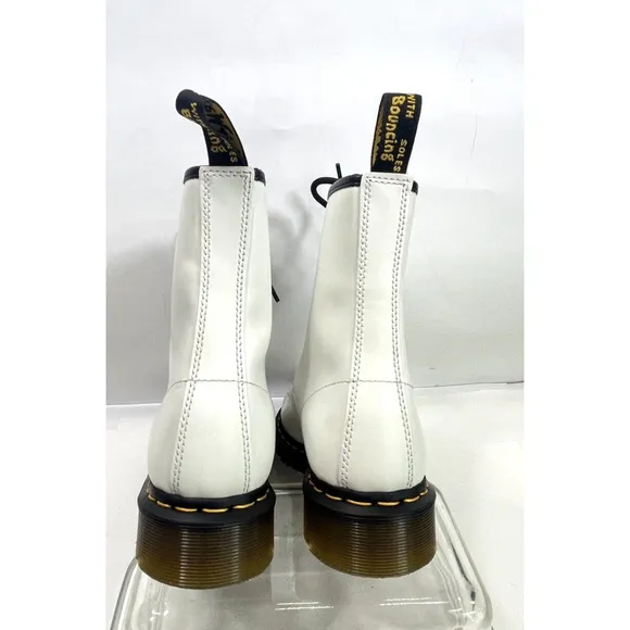 Dr Martens Womens White Combat Boots Women Size 10 Leather Black 8-Eye NWOB