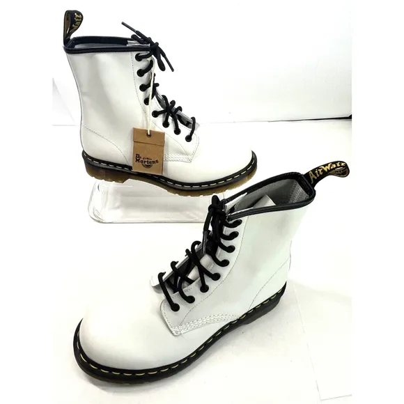 Dr Martens Womens White Combat Boots Women Size 10 Leather Black 8-Eye NWOB