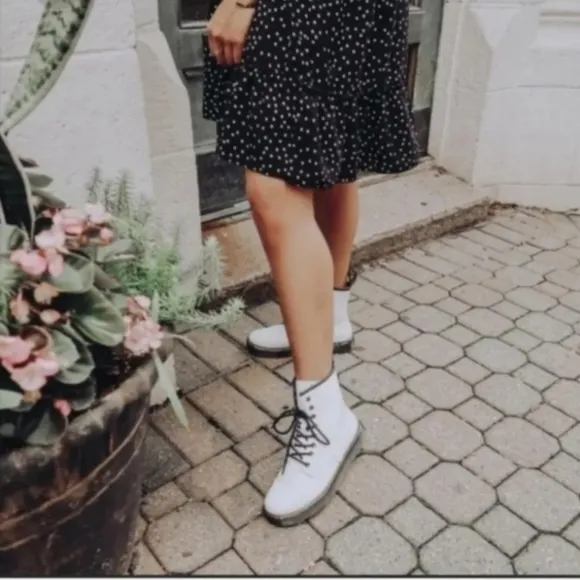 Dr. Martens Zavala Combat Boots Womens 11 Mens 10 White Patent Leather Lace-Up