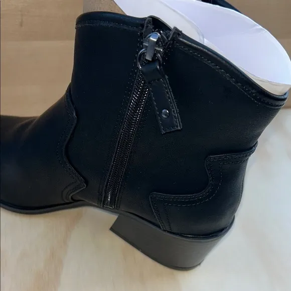 Dr Scholls Ladies Black Ankle Boots 9M
