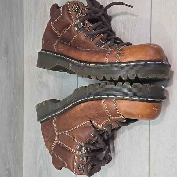 Dr.Martens Mens 9349 Leather Boots High Top Chuncky Tractor Sneakers UK 10 US11