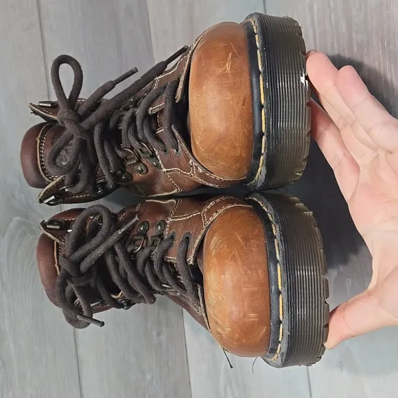 Dr.Martens Mens 9349 Leather Boots High Top Chuncky Tractor Sneakers UK 10 US11