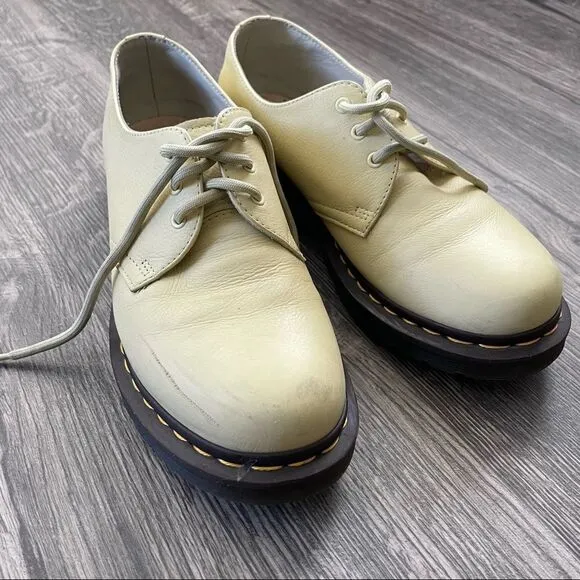 Dr. Martens Shoes 1461 Pastel Yellow Virginia Leather Oxford