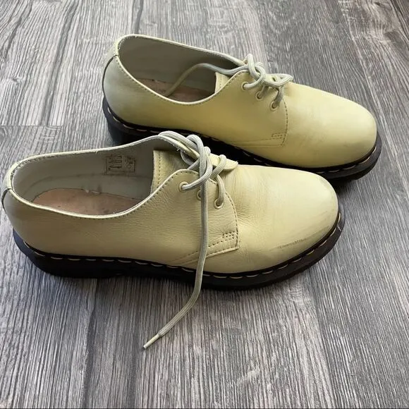 Dr. Martens Shoes 1461 Pastel Yellow Virginia Leather Oxford