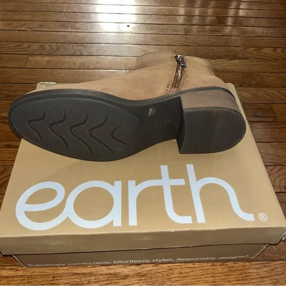 Earth Oslo Suede Comfort Booties Medium Brown Women’s Size 11 NIB