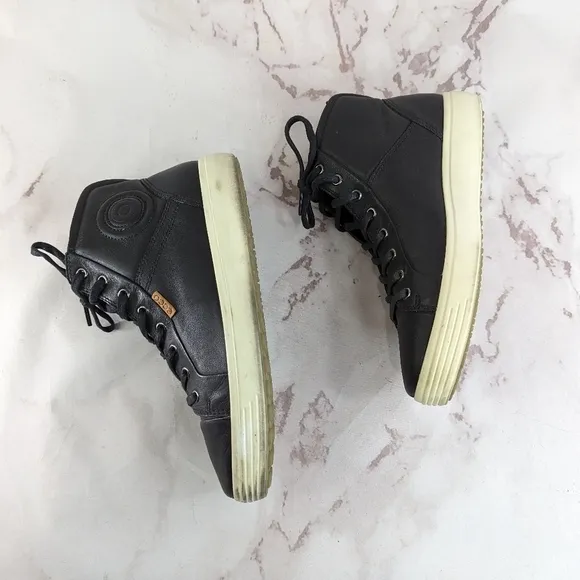 Ecco Boots Womens 11 43 Black Bootie Sneaker Leather Lace Up Comfort Chukka