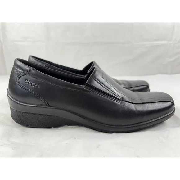 ECCO Shade Black Leather Loafers Slip On Shoes Shock Point size 6.5