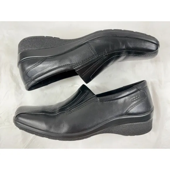 ECCO Shade Black Leather Loafers Slip On Shoes Shock Point size 6.5