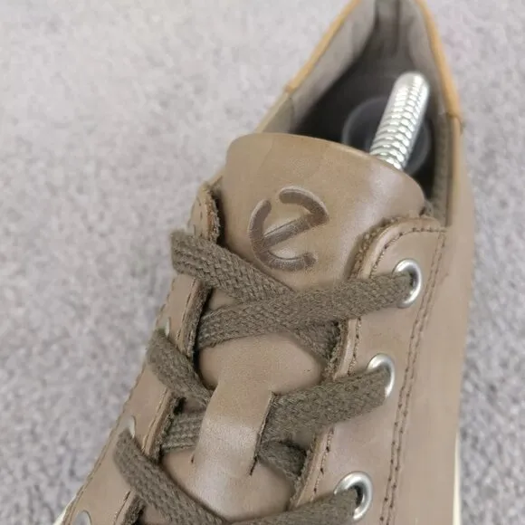 ECCO Soft 8 Mens 43 EU Shoes Low Top Leather Comfort Sneakers Brown Lace Up