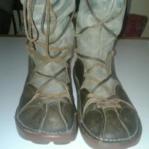 El natura lista boots