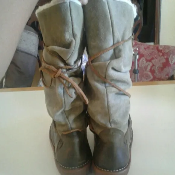 El natura lista boots