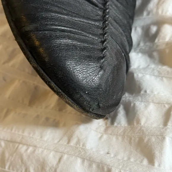 Elegant Black Leather Women's Boots