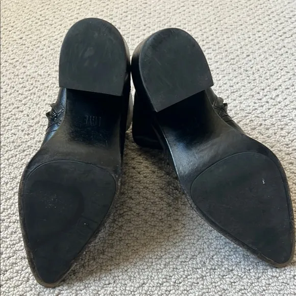 Elegant FRYE Black Ankle Boots
