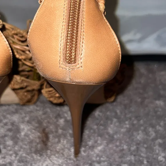 Elegant Tan Women's Heels Jimmy choo open toe  zipper back heels NWOB