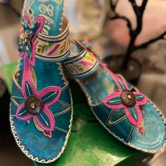 Elite Sandal