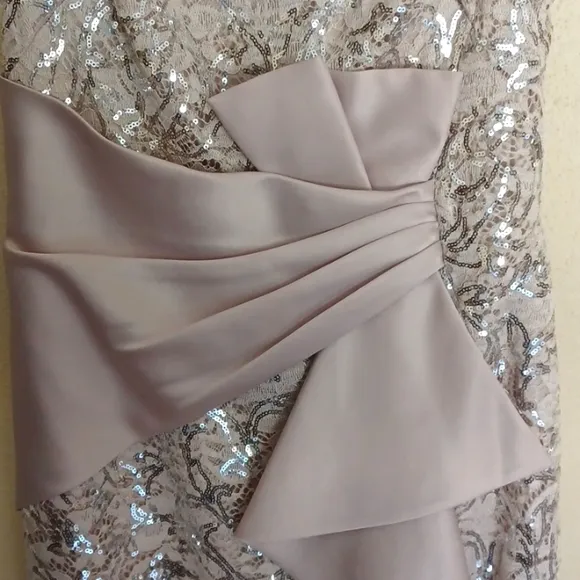 Eliza J Formal Evening Gown Sequin Lace Sleeveless Satin Ruffle SZ 6 Champagne