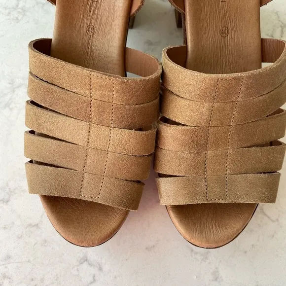 Eric Michael Tan Sandals / Open Toe Wood Platform Heel Shoes / 40 / US 9
