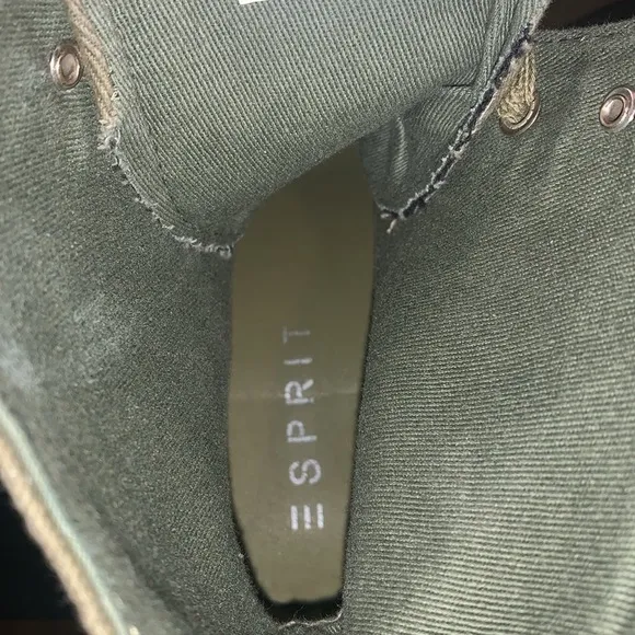 Espirit Kendra Army Green Textile Heeled Lace-Up Boots. Size 9