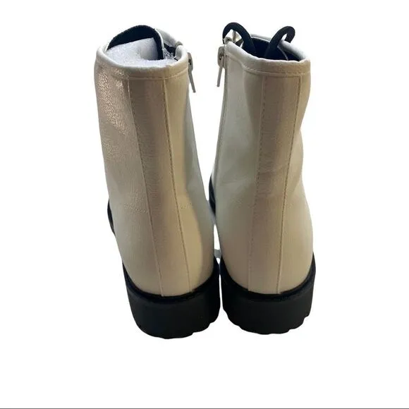 ESPRIT Off White Shelby Lace Up Boots in ladies size 8M. Gorgeous!