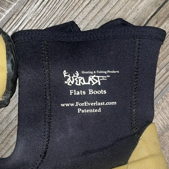 Everlast hunting &amp; fishing Black and Tan Rain &amp; Snow Boots