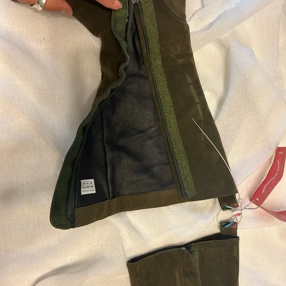 Farm Rio boots knee high lug sole army green size 6.5