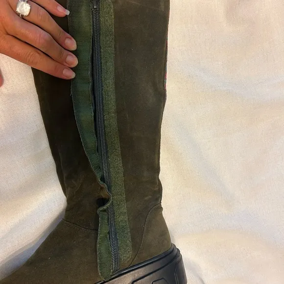 Farm Rio boots knee high lug sole army green size 6.5