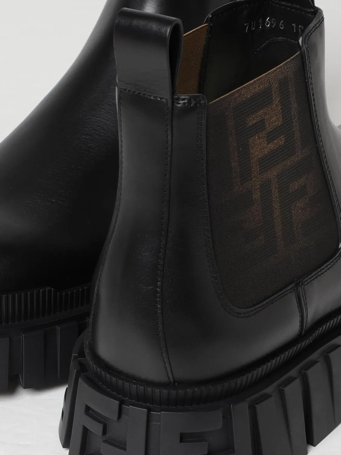 Fendi Boots Men Black