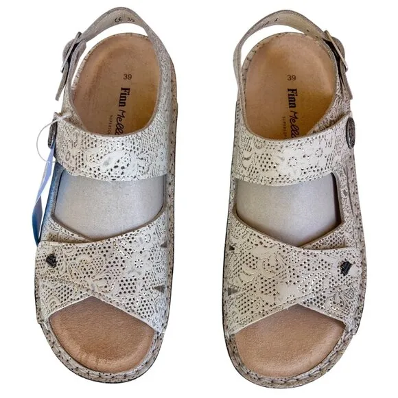 Finn Barbuda Comfort Hook And Loop Strap Sandals Champagne Garden US Size 8 EU 3