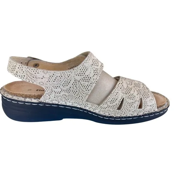 Finn Barbuda Comfort Hook And Loop Strap Sandals Champagne Garden US Size 8 EU 3