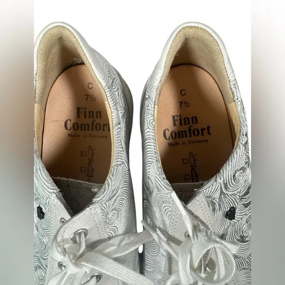 Finn Comfort Pordenone Ecru Laced Silver Walking Sneakers UK 7.5 /US 9.5 EUC/GUC