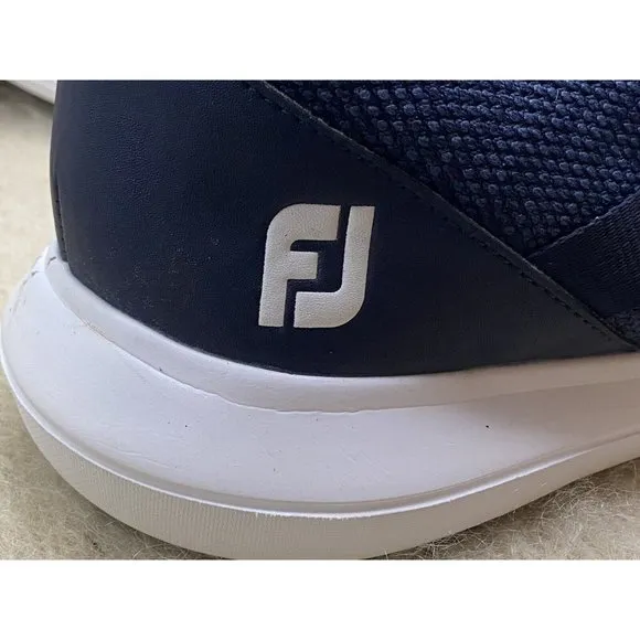 FootJoy FJ Flex Men Size 11.5 M Navy Blue Mesh/White Spikeless Golf Shoes 56102