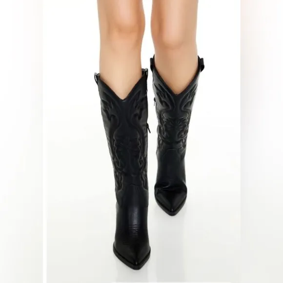 Forever 21 Women’s Black Embossed Leather Women's Boots 8