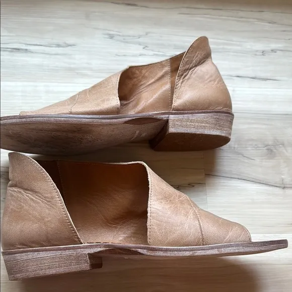 FREE PEOPLE Leather Mont Blanc Tan/Beige Wrap SANDALS/SHOE...Sz 38 1/2