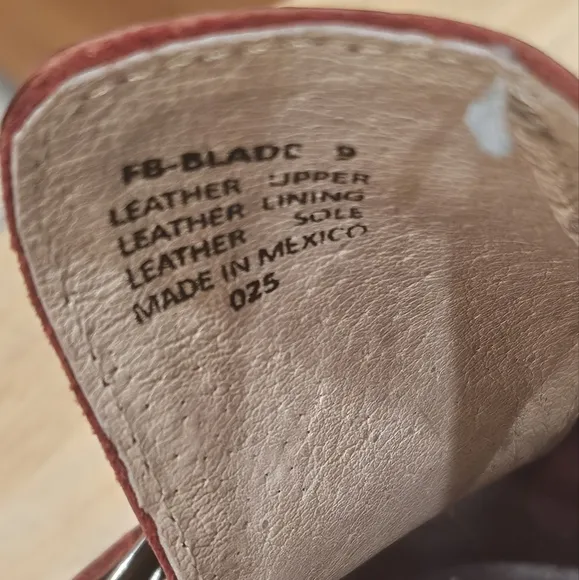 Freebird By Steven Blades Red/Wine 9 EUC OG