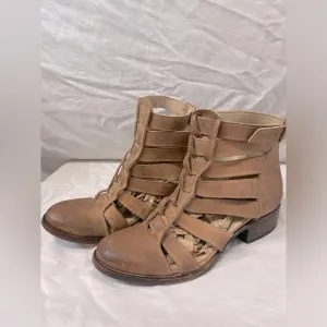 Freebird by Steven Stone Booties Women's 9 Brown/Tan Leather Distressed Strappy