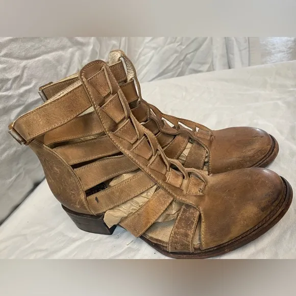 Freebird by Steven Stone Booties Women's 9 Brown/Tan Leather Distressed Strappy