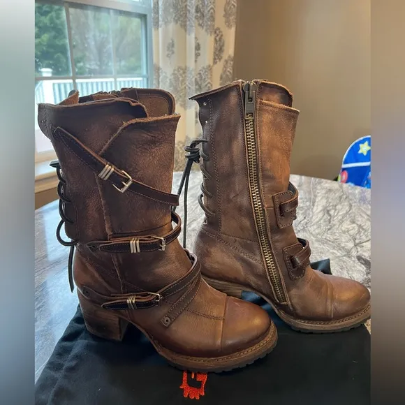 Freebird Cora brown sz 8